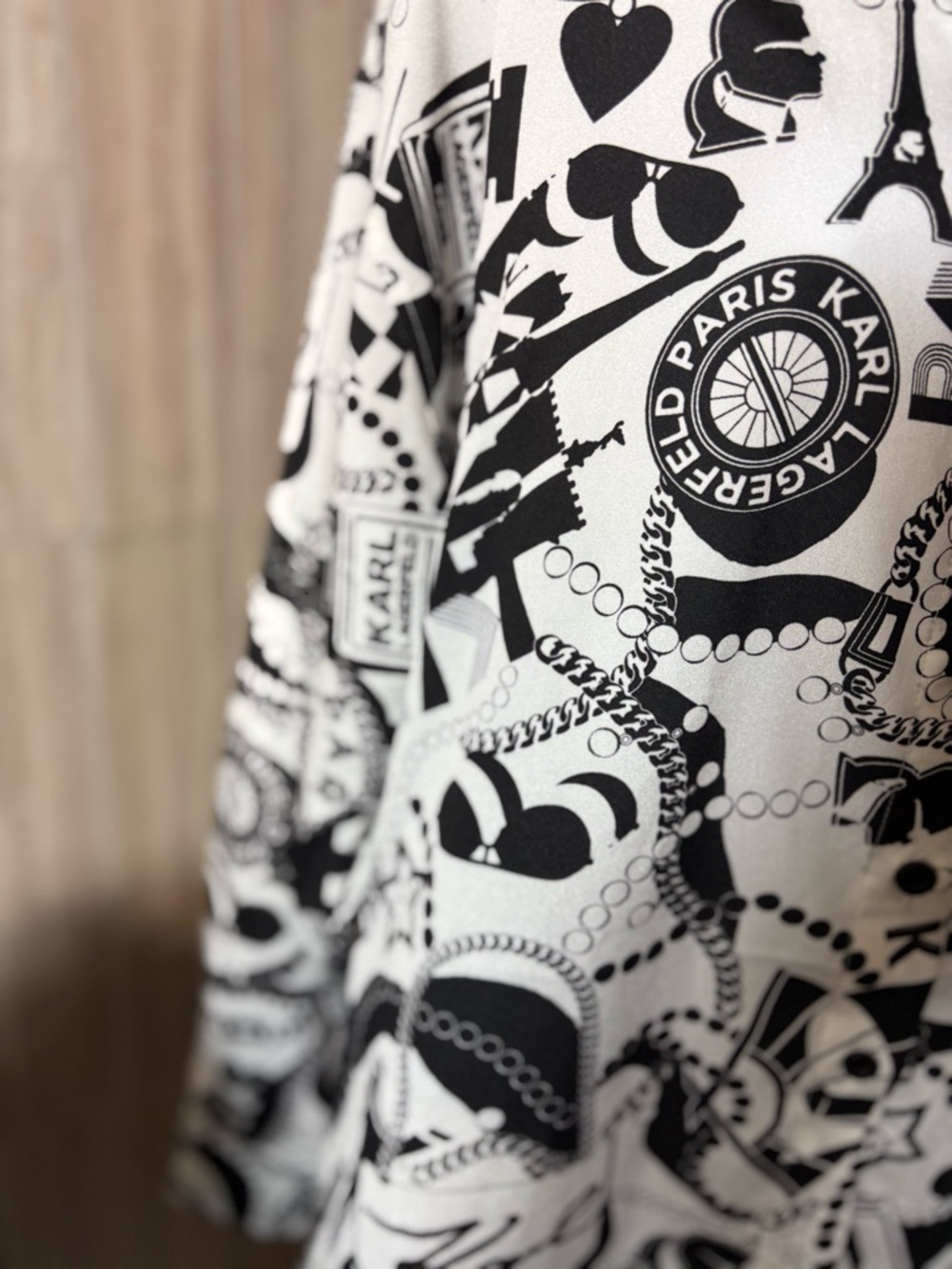 Karl Lagerfeld Black & White Graphic Button-Front Jacket - Picture 5 of 9